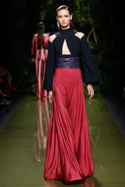 Look 48